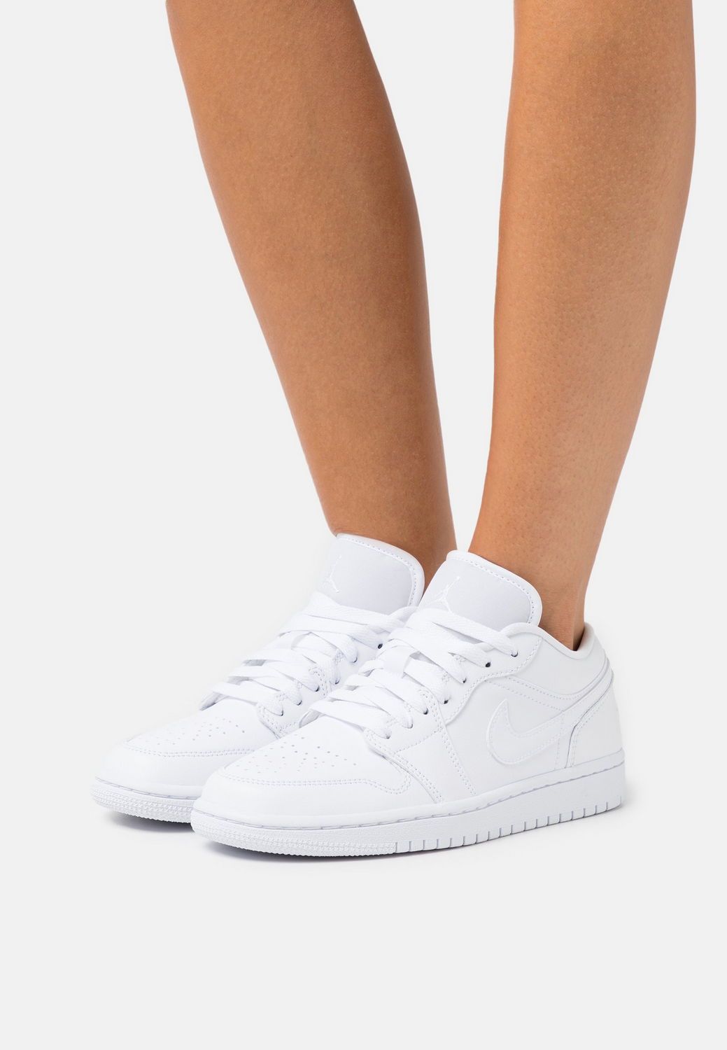 

Кеды женские Jordan JOC11A03W белые 40.5 EU, Белый, JOC11A03W