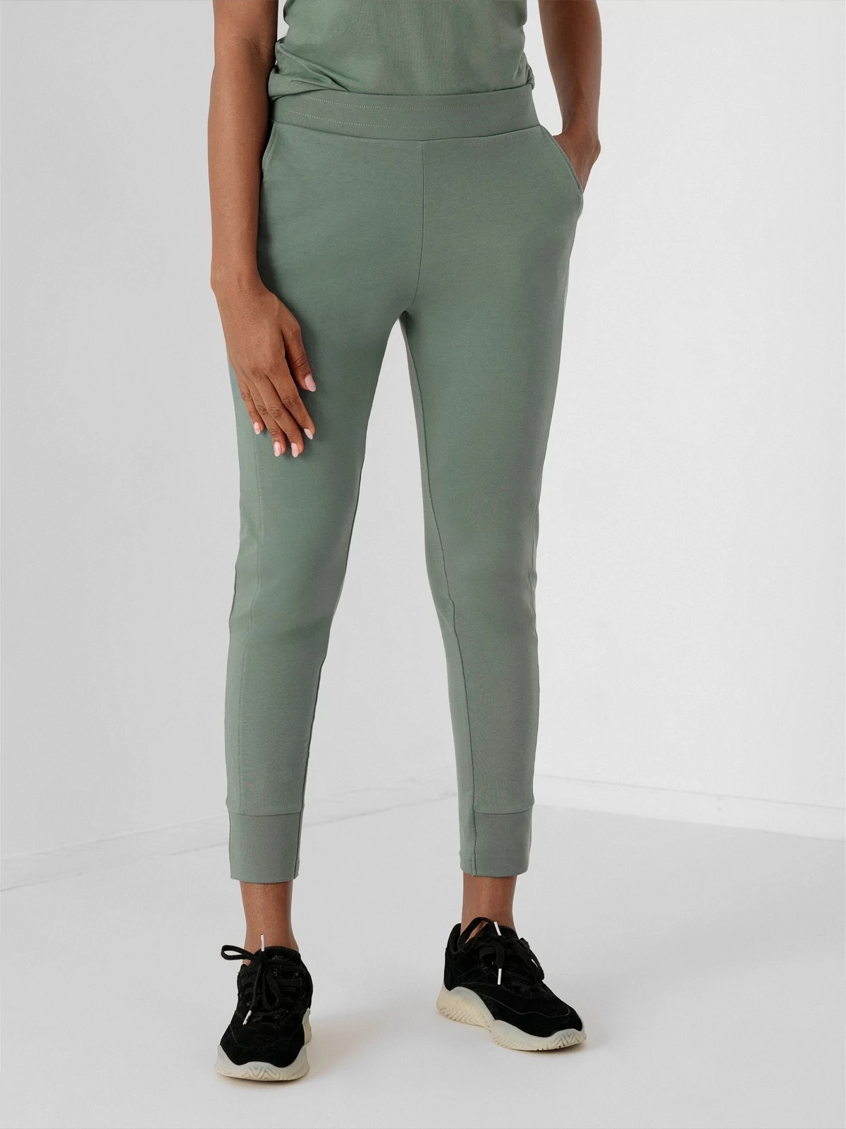 фото Спортивные брюки женские 4f h4z21-spdd012 зеленые xs