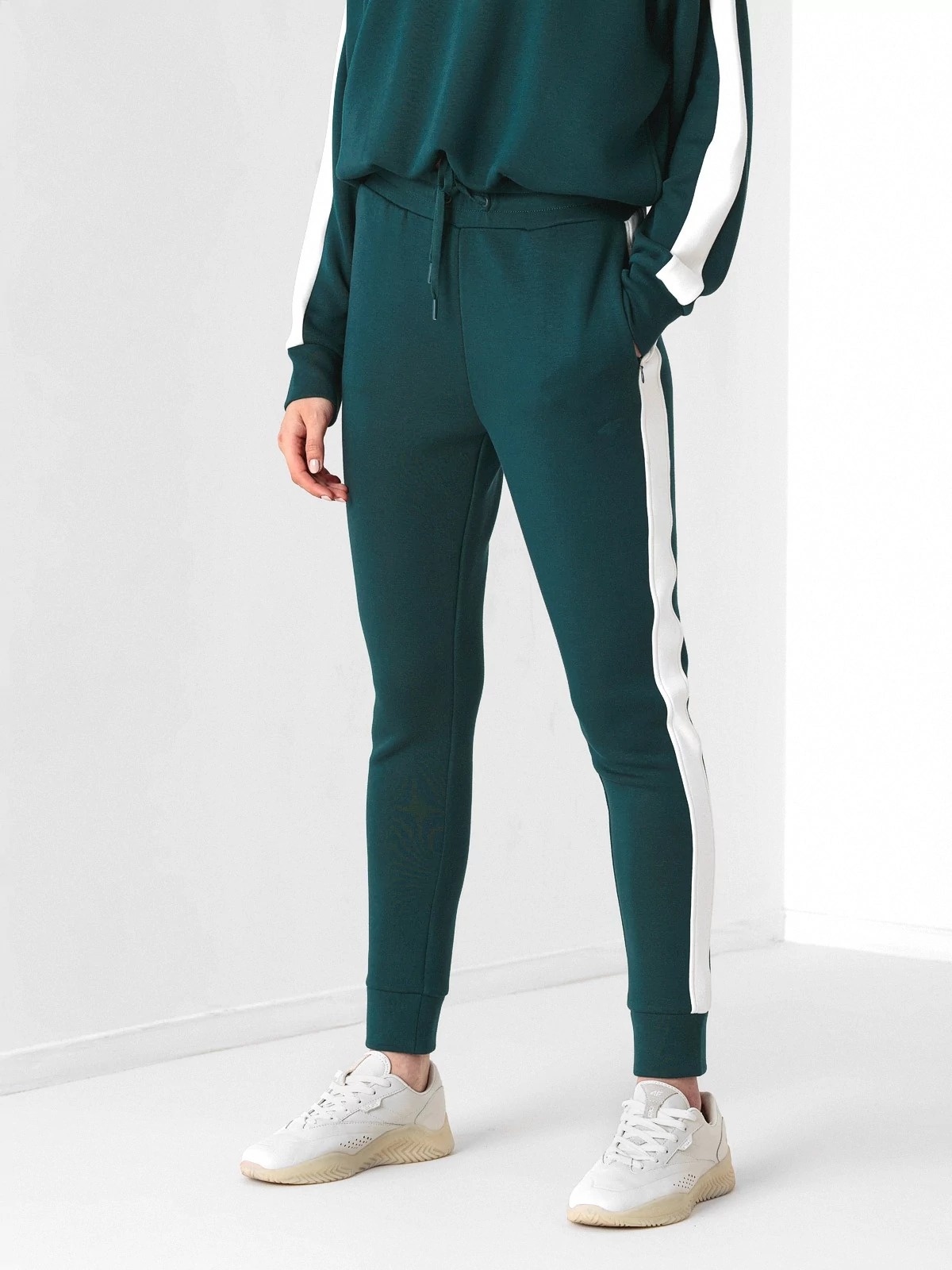 фото Спортивные брюки женские 4f h4z21-spdd013 зеленые s
