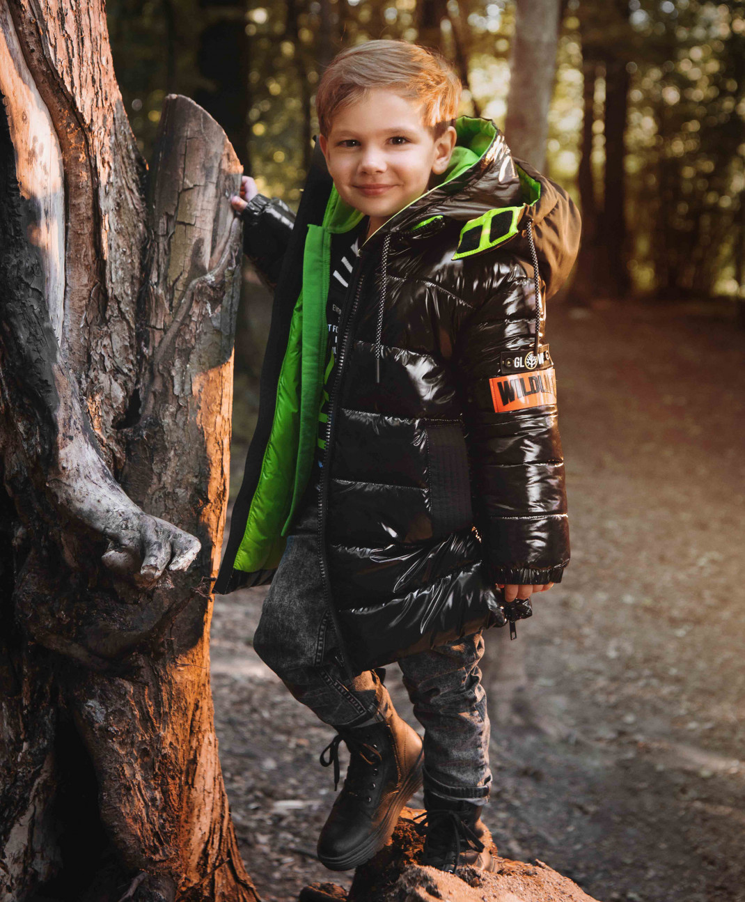 

Пальто зимнее со светоотражающими элементами черное Gulliver 22204BMC4502 р.134, 22204BMC4502