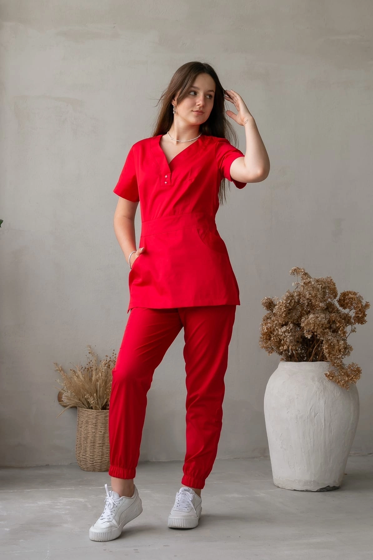 

Костюм медицинский женский Im a Doctor Вета красный 42 RU, Вета