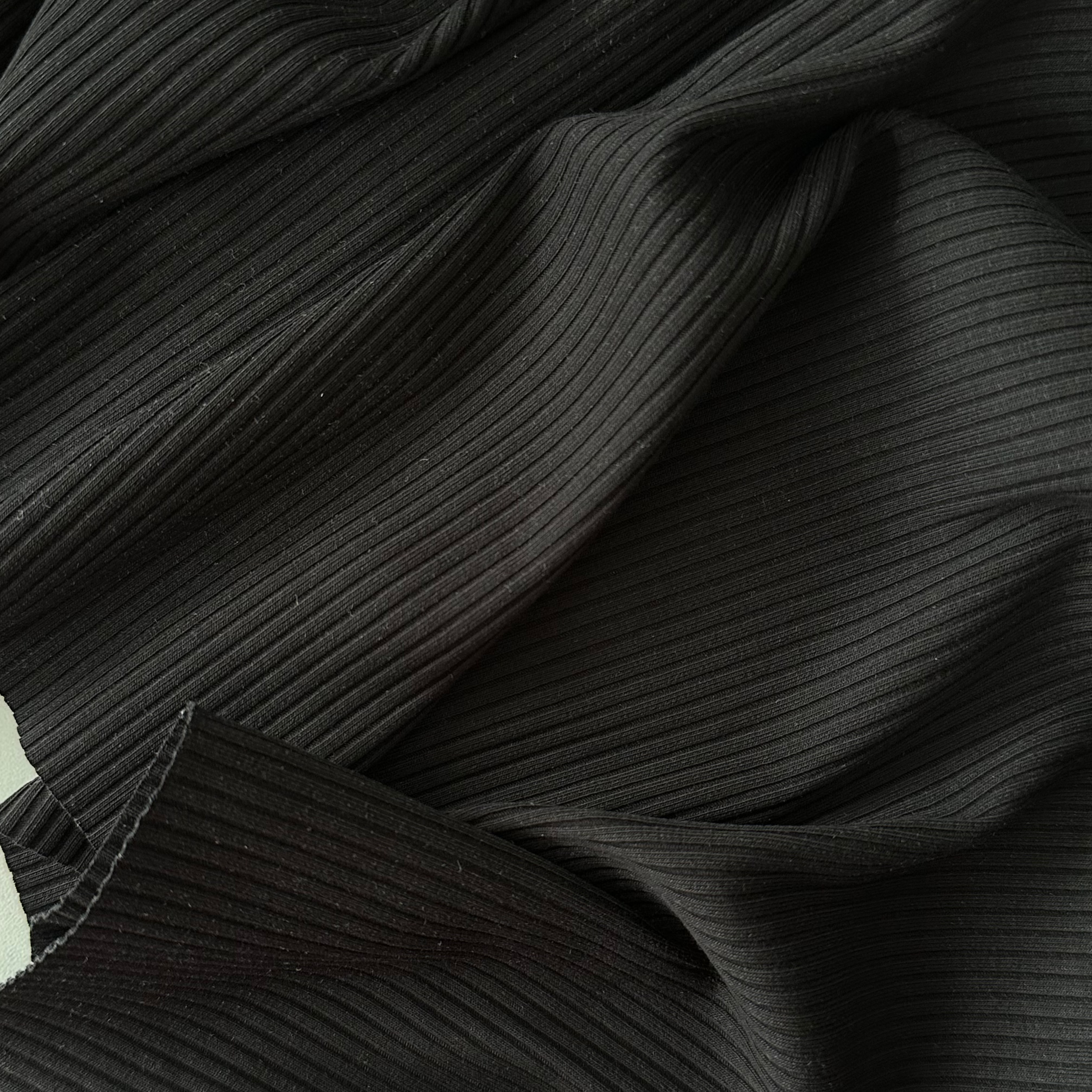 Ткань лапша с лайкрой MamiMa fabric 03455 чёрный, отрез 100x121 см