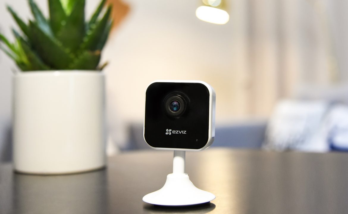 

Миниатюрная Wi-Fi камера видеонаблюдения Ezviz CS-H1c, Белый, CS-H1c