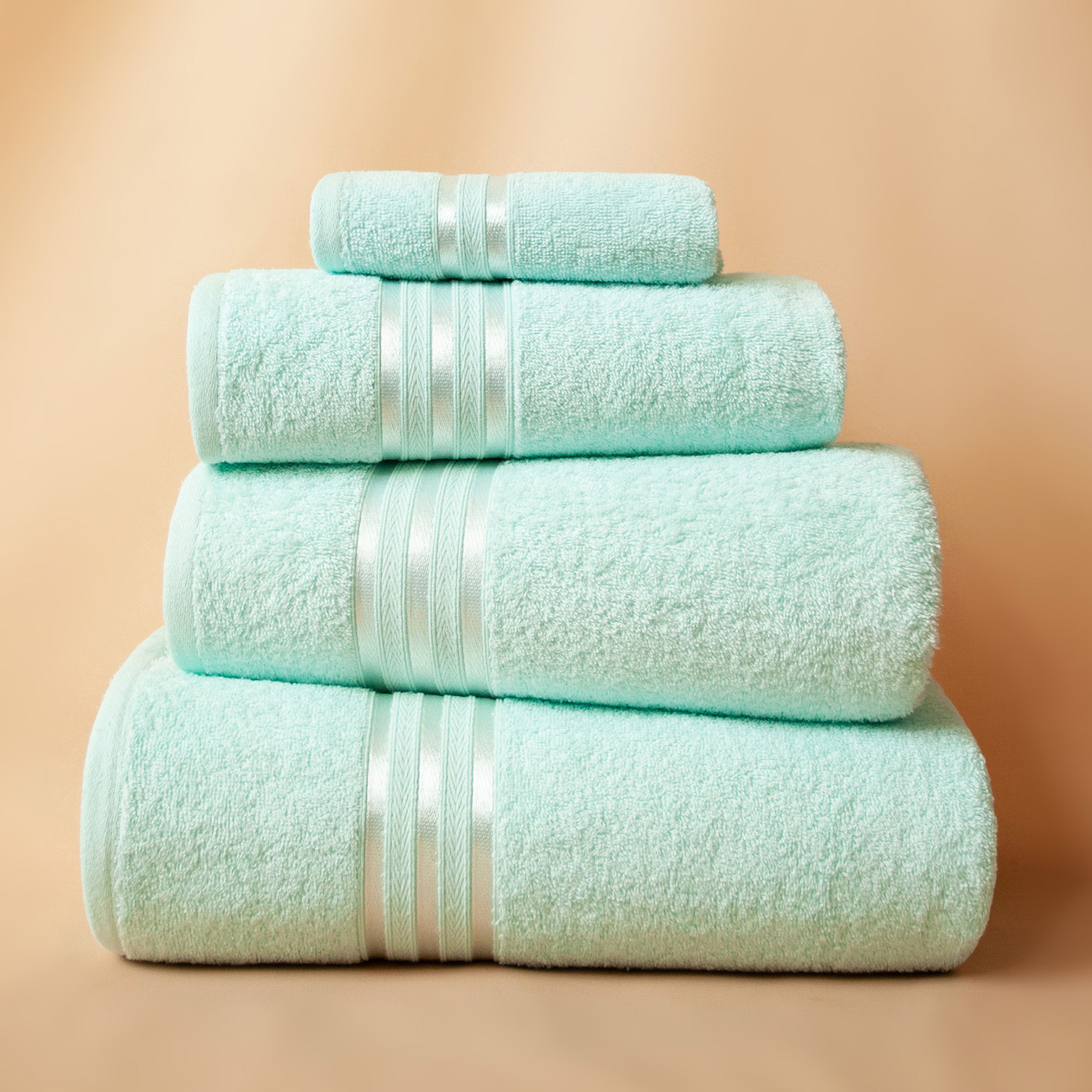 

Dome (1071) Набор из 4 полотенец (однотон) DOME Harmonika Махра 440 г/м2, 1071 Ментоловый