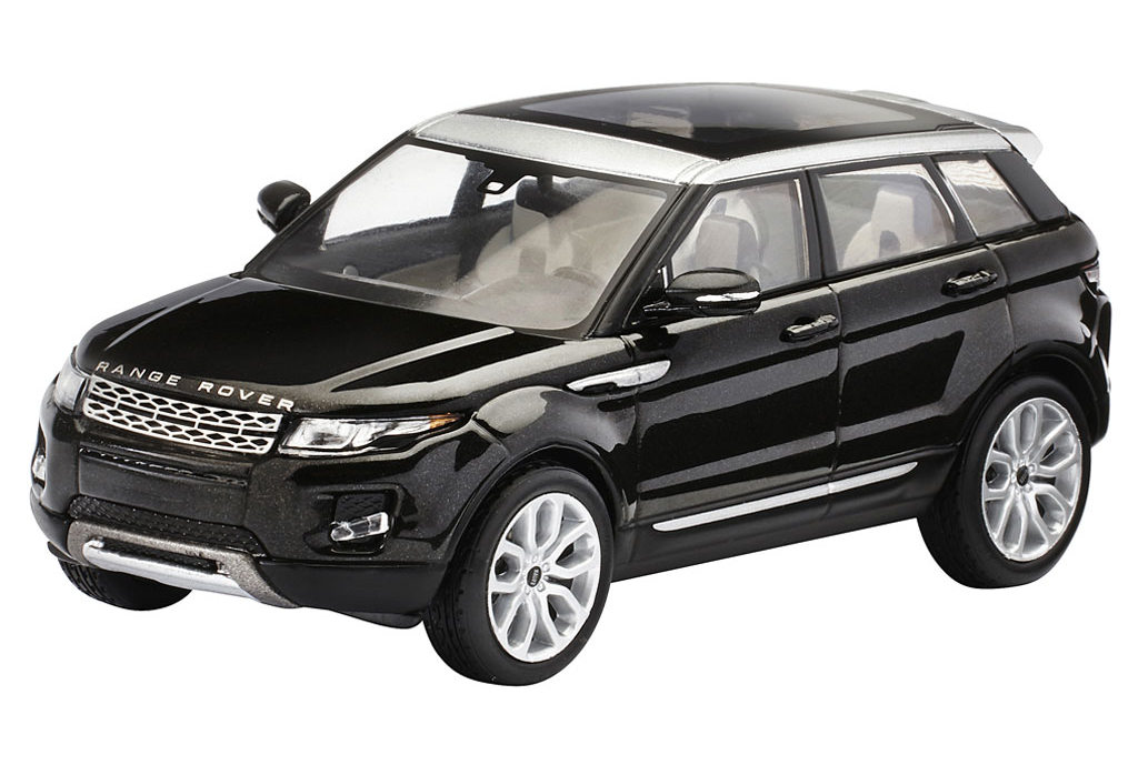 Land rover evoque 5 door santorini black