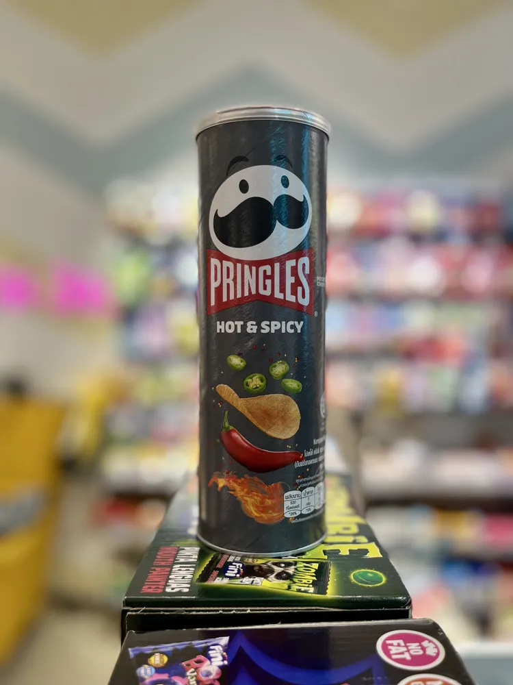 

Японские чипсы Pringles острые с перцем чили Hot & Spicy, 110 г