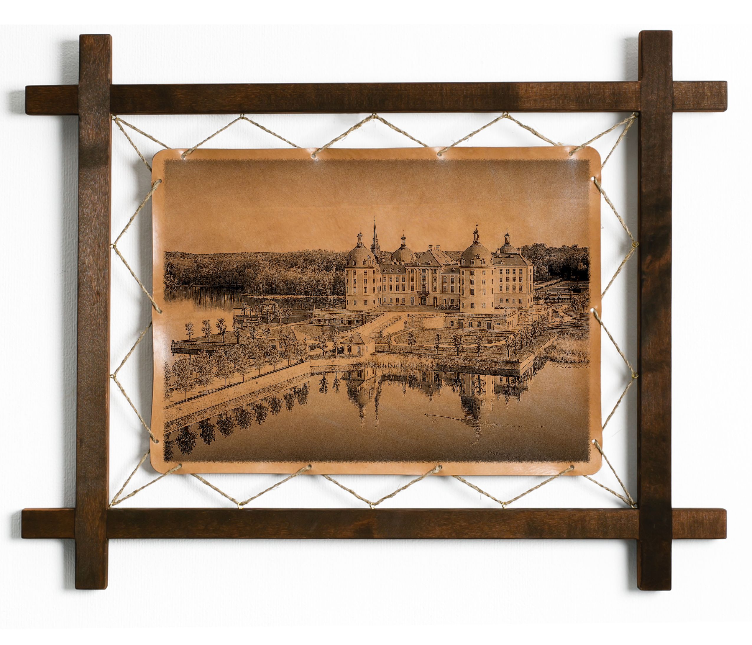 

Картина BoomGift Замок Морицбург, Германия, гравировка на натуральной коже, 492