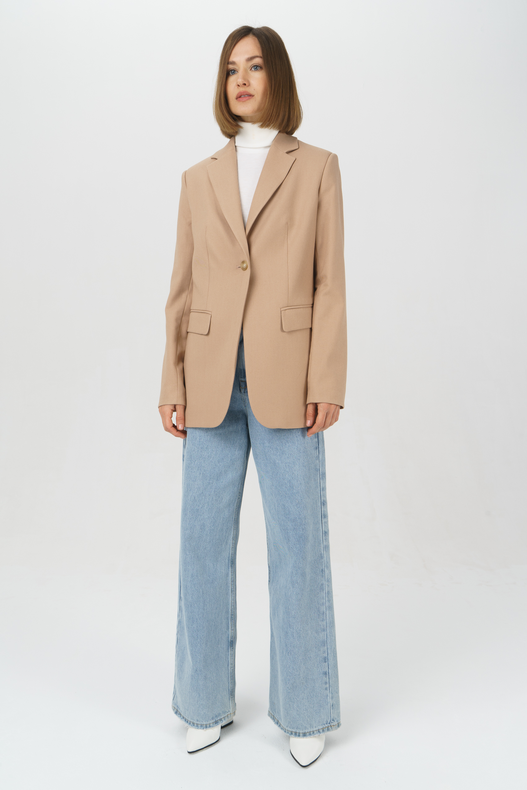 

Пиджак женский Ennergiia AW23-TEX01 бежевый 44 RU, AW23-TEX01