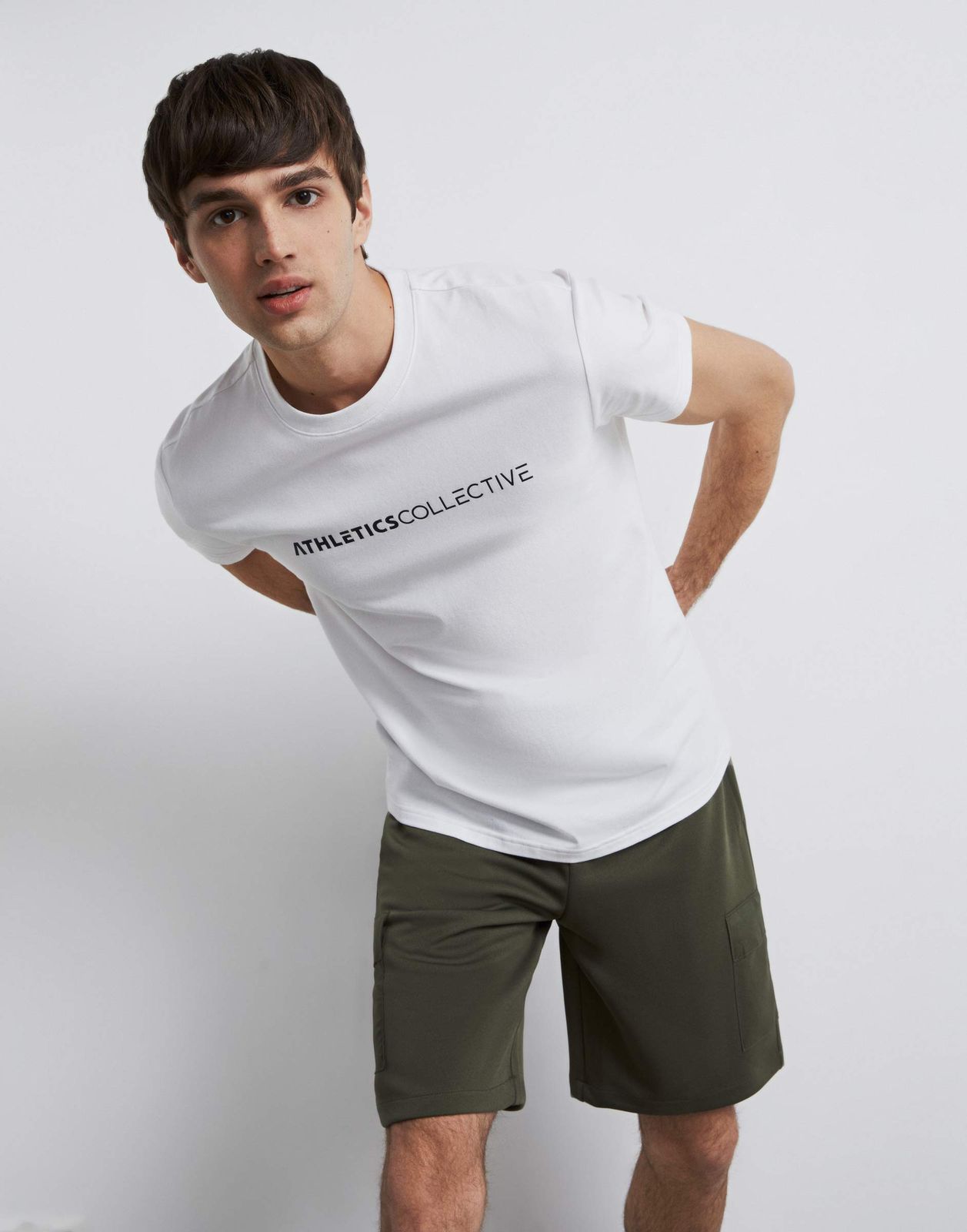 

Футболка мужская Gloria Jeans BRT000040 белая XS (40-42), Белый, BRT000040