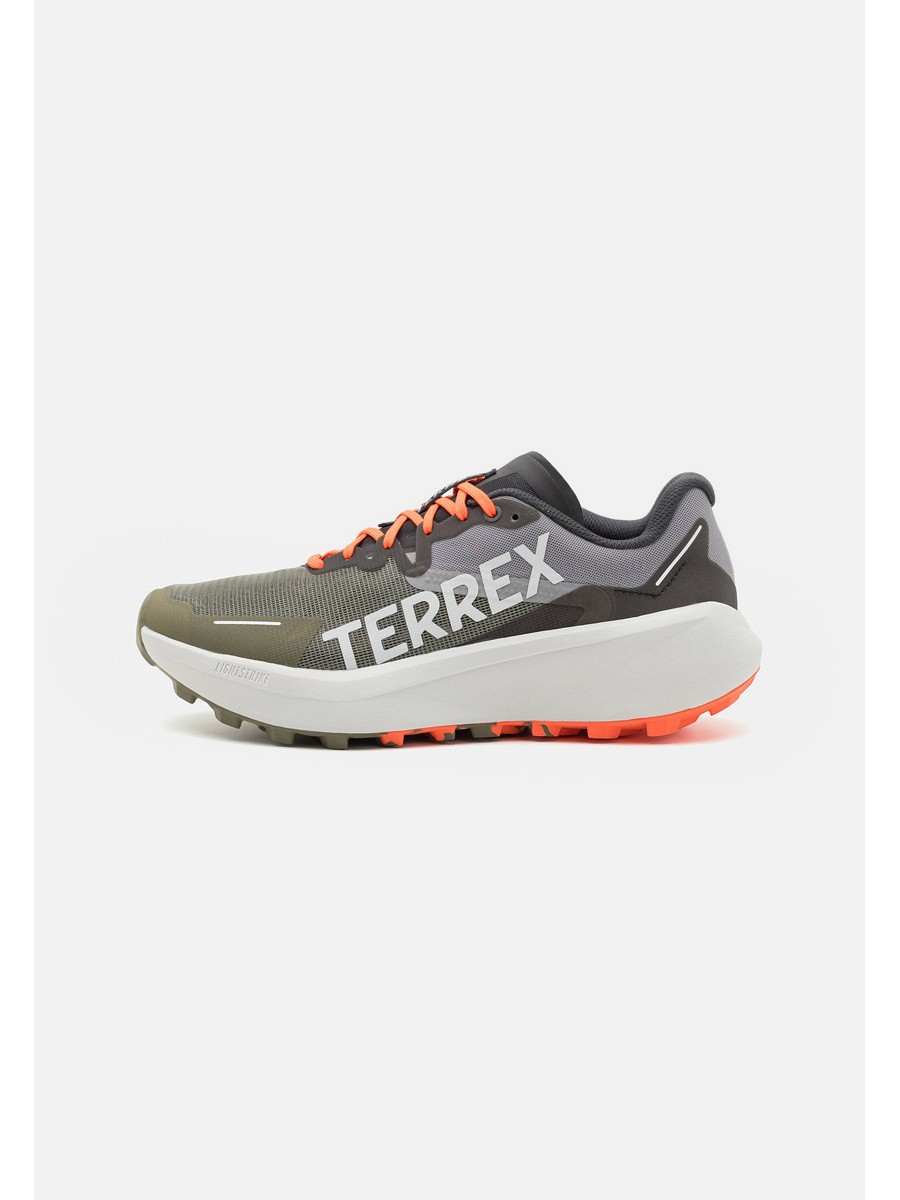 

Кроссовки мужские Adidas ADD42A011 зеленые 42 2/3 EU, Зеленый, ADD42A011