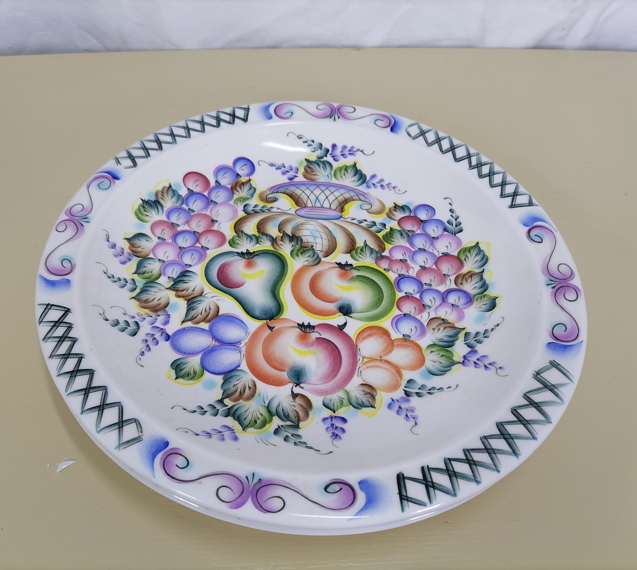 фото Блюдо "фрукты", семикаракорская керамика ручная роспись аксинья-семикаракорская керамика
