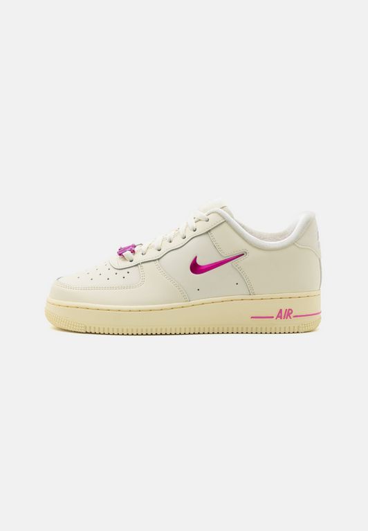 

Кеды женские Nike NI111A1C6 белые 40 EU, Белый, NI111A1C6