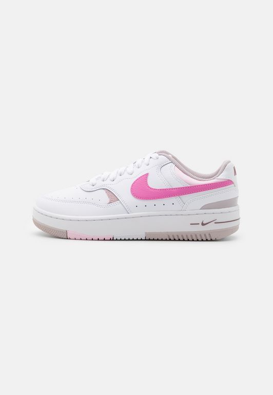 

Кеды женские Nike NI111A1DQ белые 38 EU, Белый, NI111A1DQ