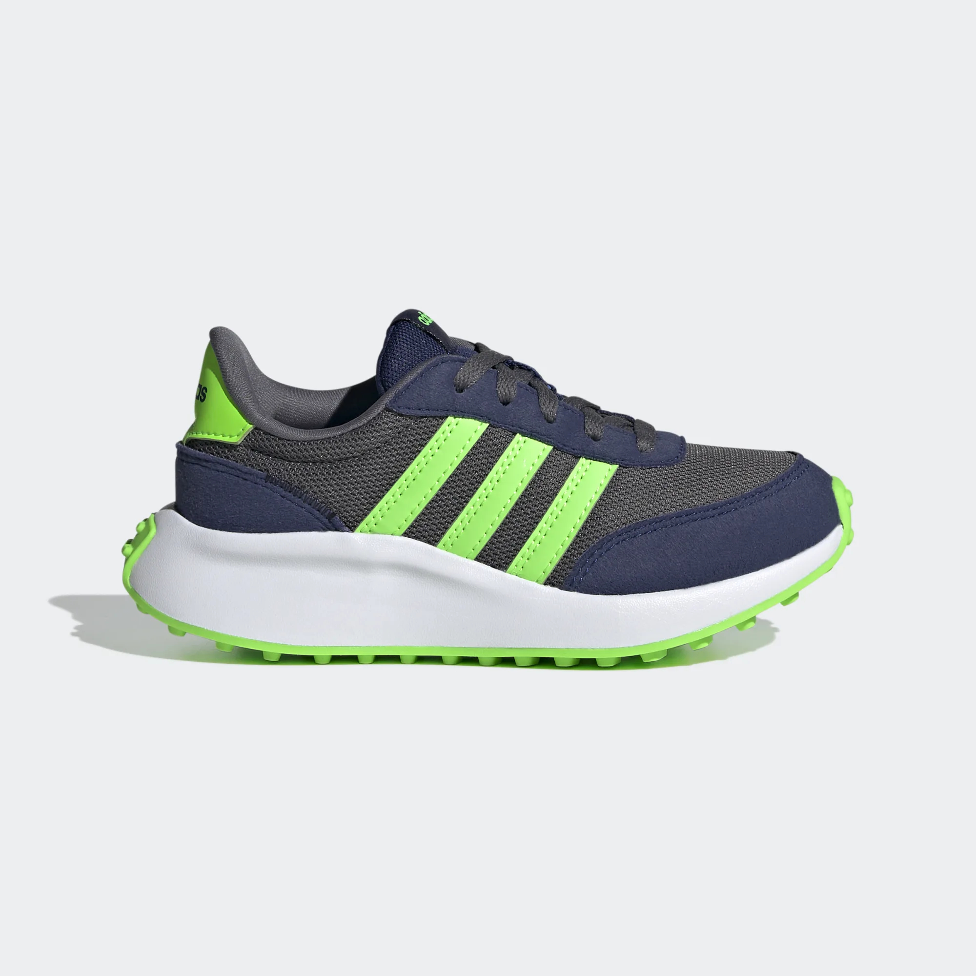 

Кроссовки для мальчиков Adidas Run 70S GW0332 серые 2 UK, Серый, Run 70S