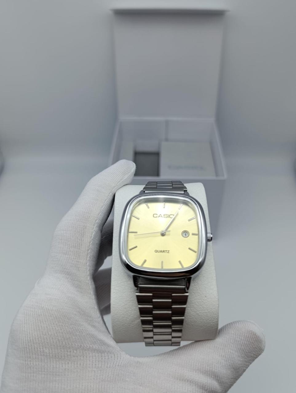 

Наручные часы унисекс Casio Quartz, Quartz