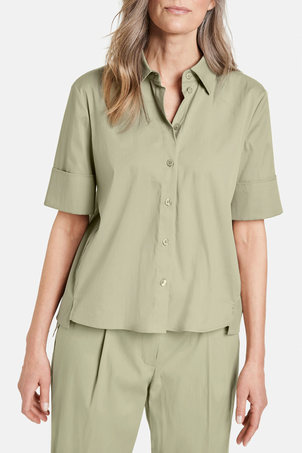 

Рубашка женская Gerry Weber 160029-31594 серая 46, Серый, 160029-31594