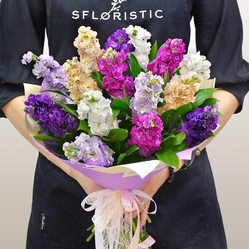 

Букет из матиолы Sfloristic "Летнее пробуждение" 15 шт 40 см