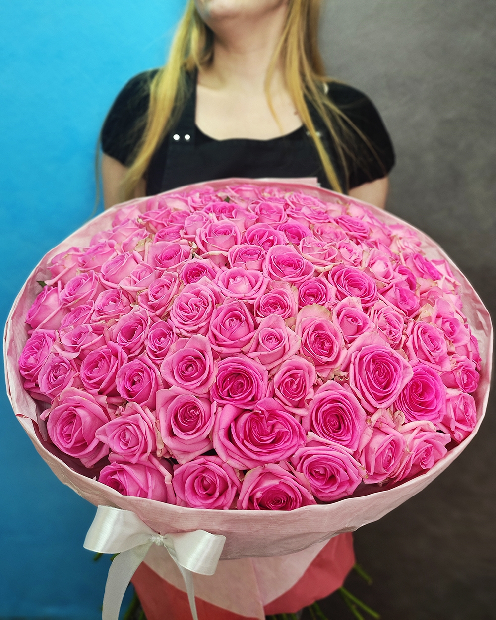 

Букет из розовых роз SFloristic 101 шт 80 см