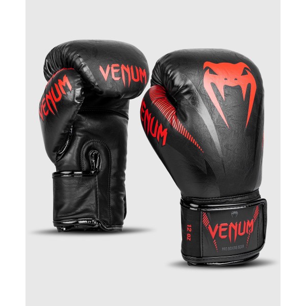 фото Боксерские перчатки venum impact черные/красные 10 унций