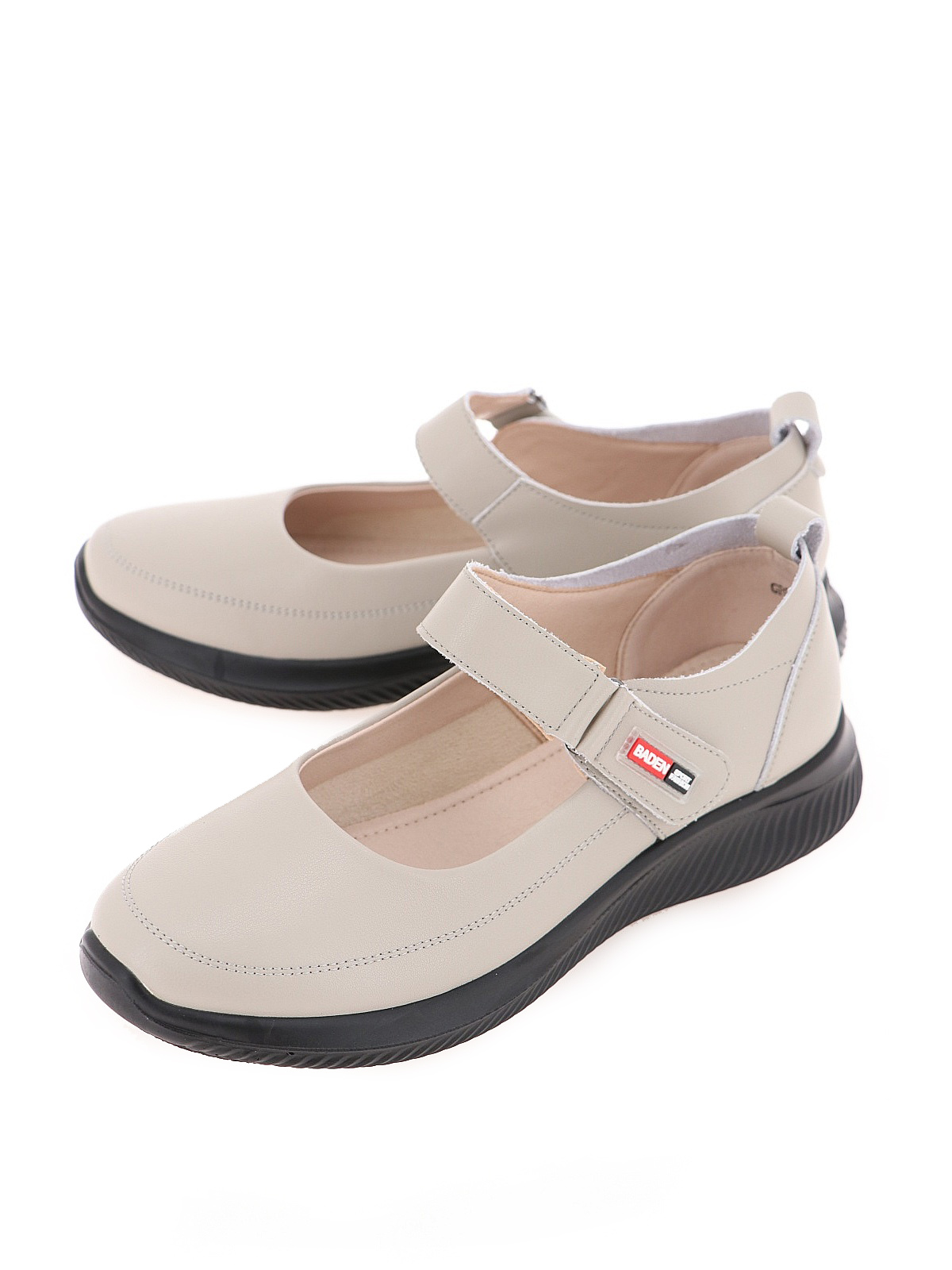 

Туфли женские Baden GP060-042 бежевые 40 RU, Бежевый, GP060-042