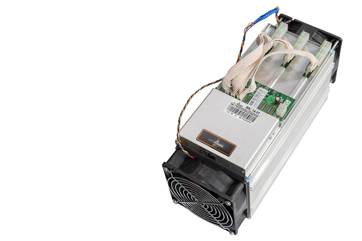 

Асик Bitmain с блоком питания S9i 14-14.5 Th/s