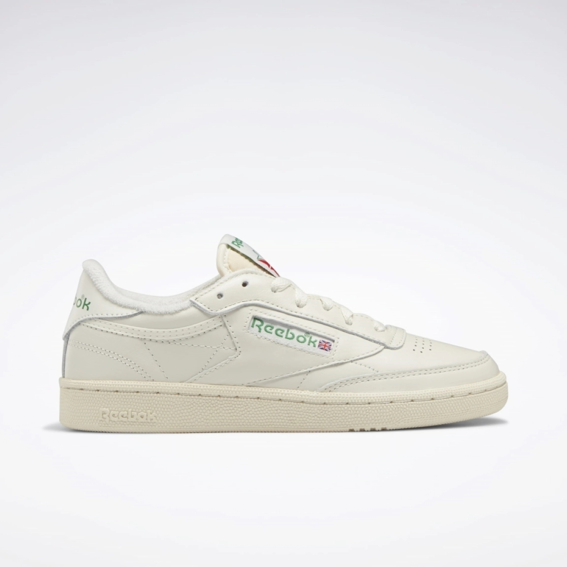 Кеды женские Reebok Club C Vintage  GX3686WHT белые 3.5 UK белый