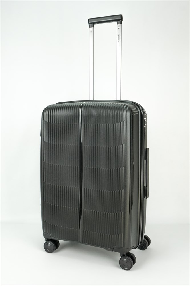

Чемодан унисекс Sweetbags Shield черный, 65x44x27 см, Shield