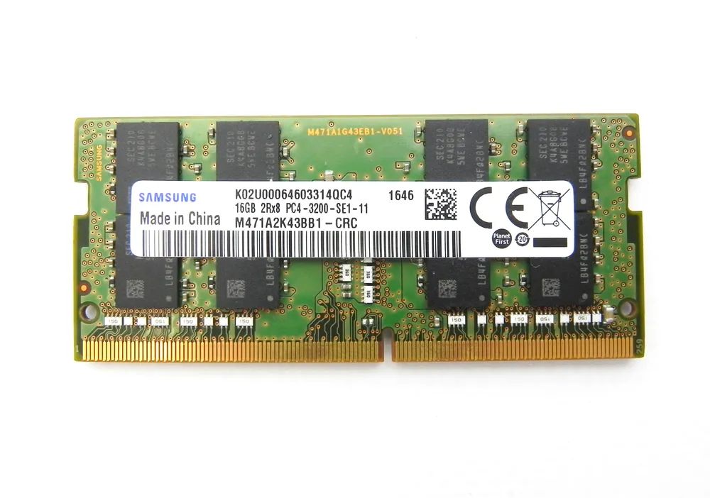 

Оперативная память Samsung M471A2K43BB1-CRC , DDR4 1x16Gb, 2400MHz, M471A2K43BB1-CRC