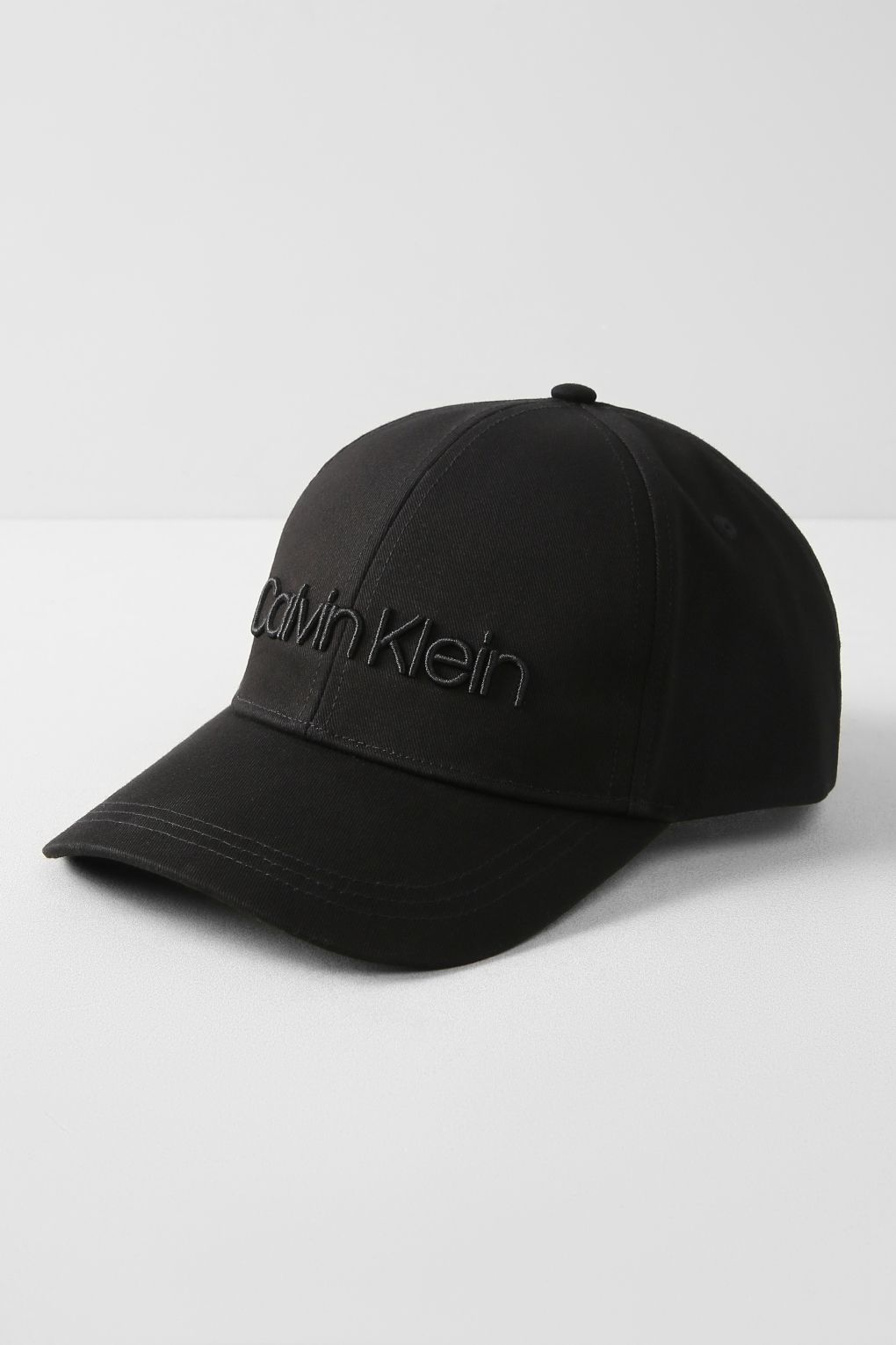 Бейсболка мужская Calvin Klein K50K505737 черная