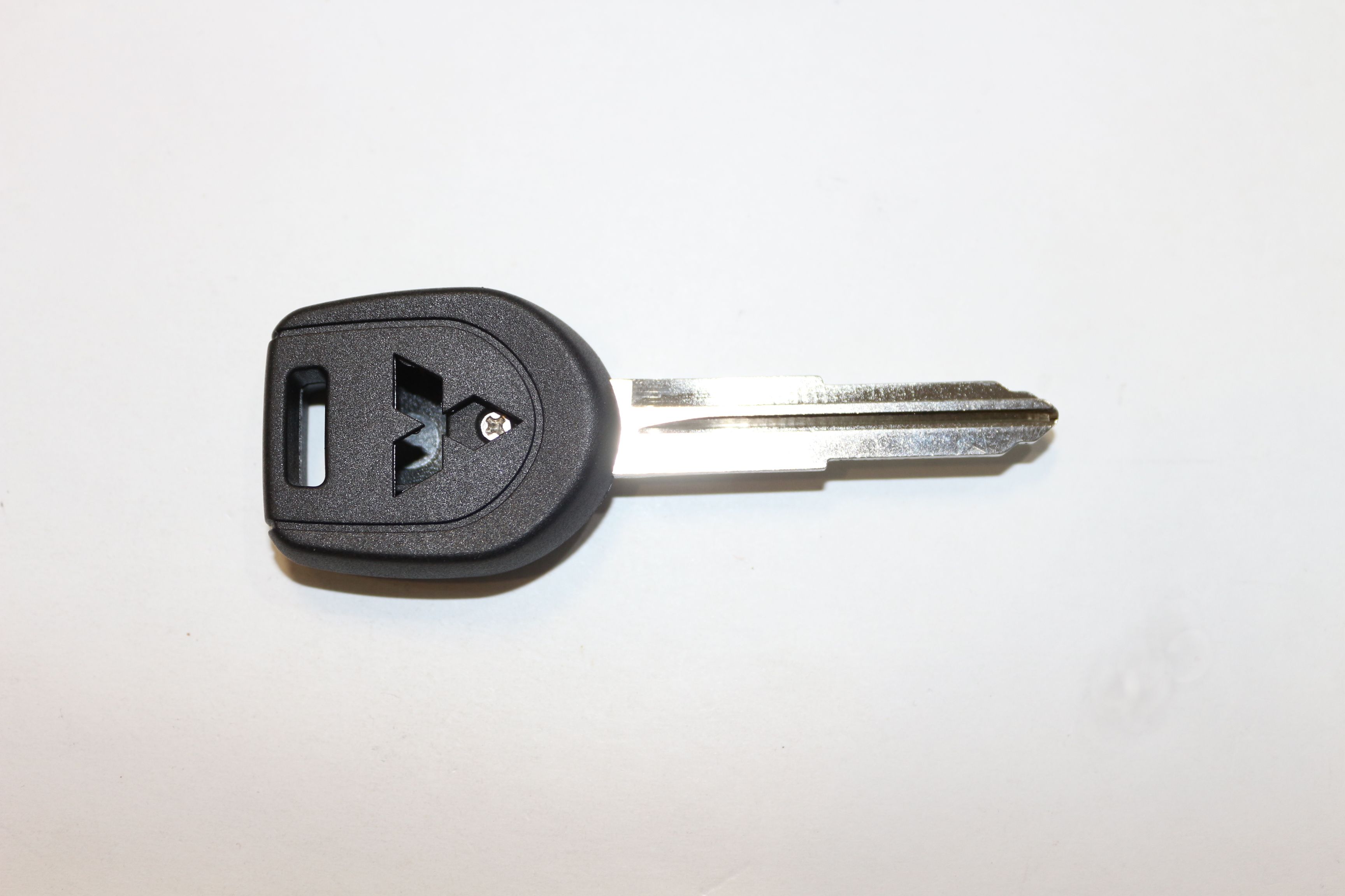 Ключ зажигания Autokey, заготовка для Mitsubishi, С ЧИПОМ (4D61, ЛЕВ.)