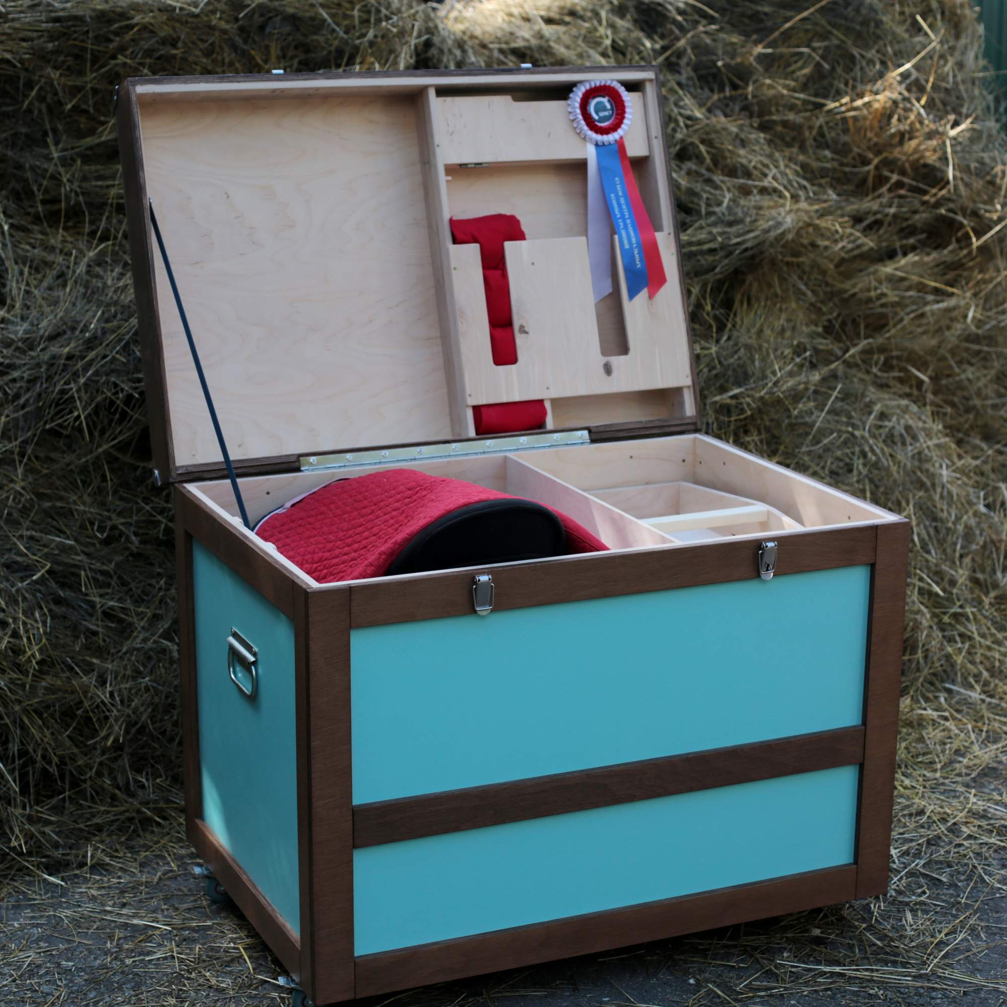 Сундук Светлогоры АМС-925-К для конной амуниции