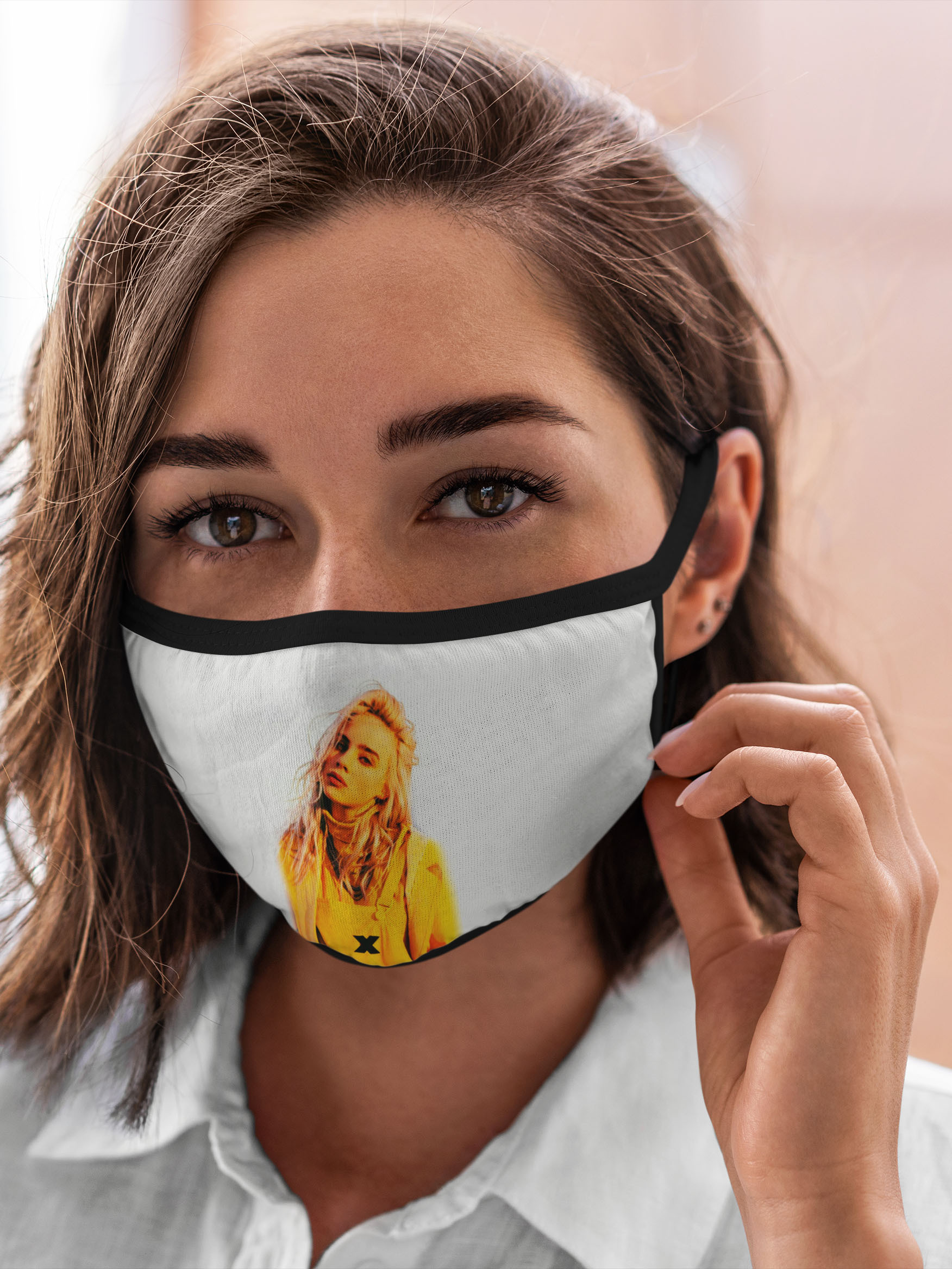 

Многоразовая маска унисекс Burnettie Billie Eilish, Разноцветный, Billie Eilish