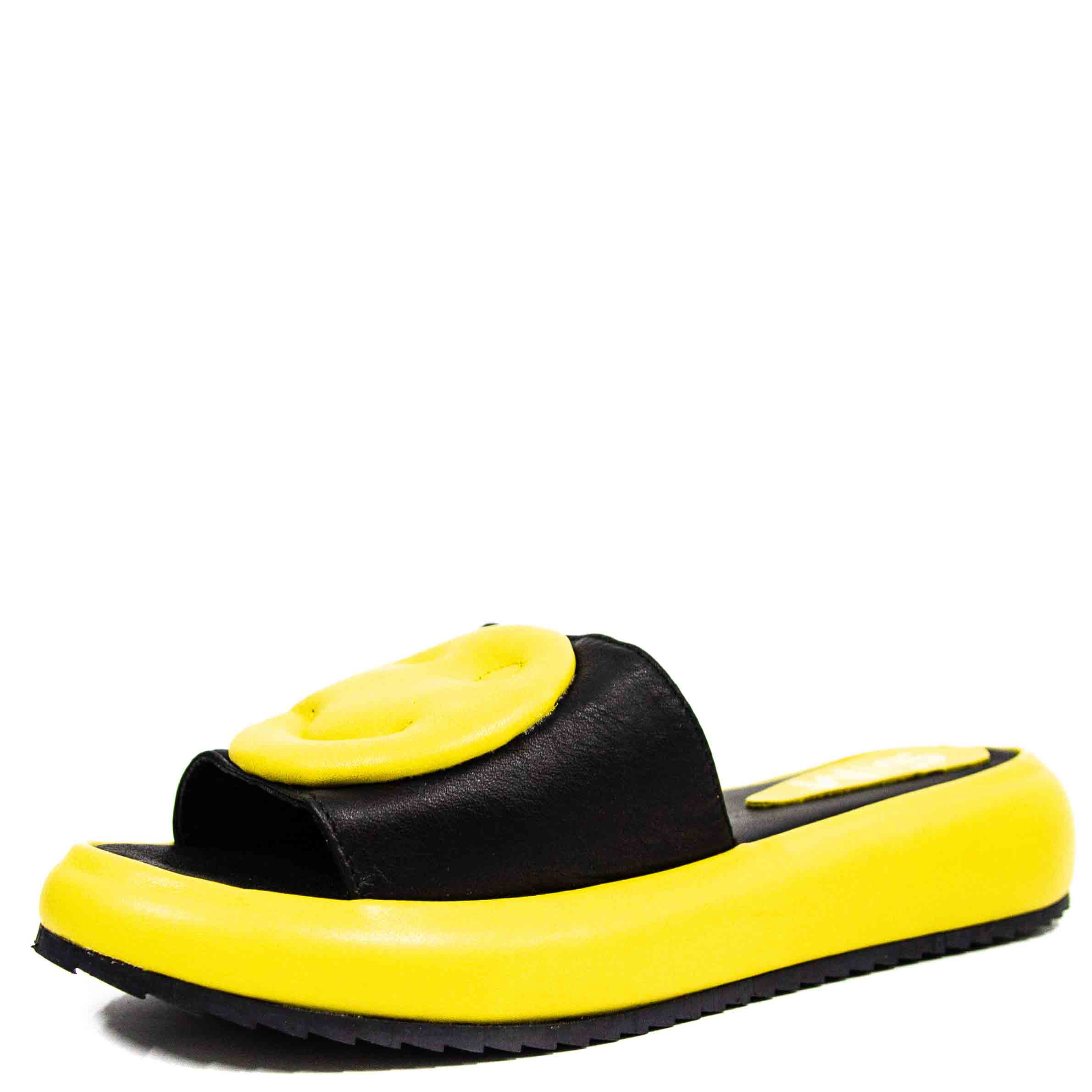 

Шлепанцы женские Shoes Market 182-1062-001-3256 желтые 39 RU, 182-1062-001-3256