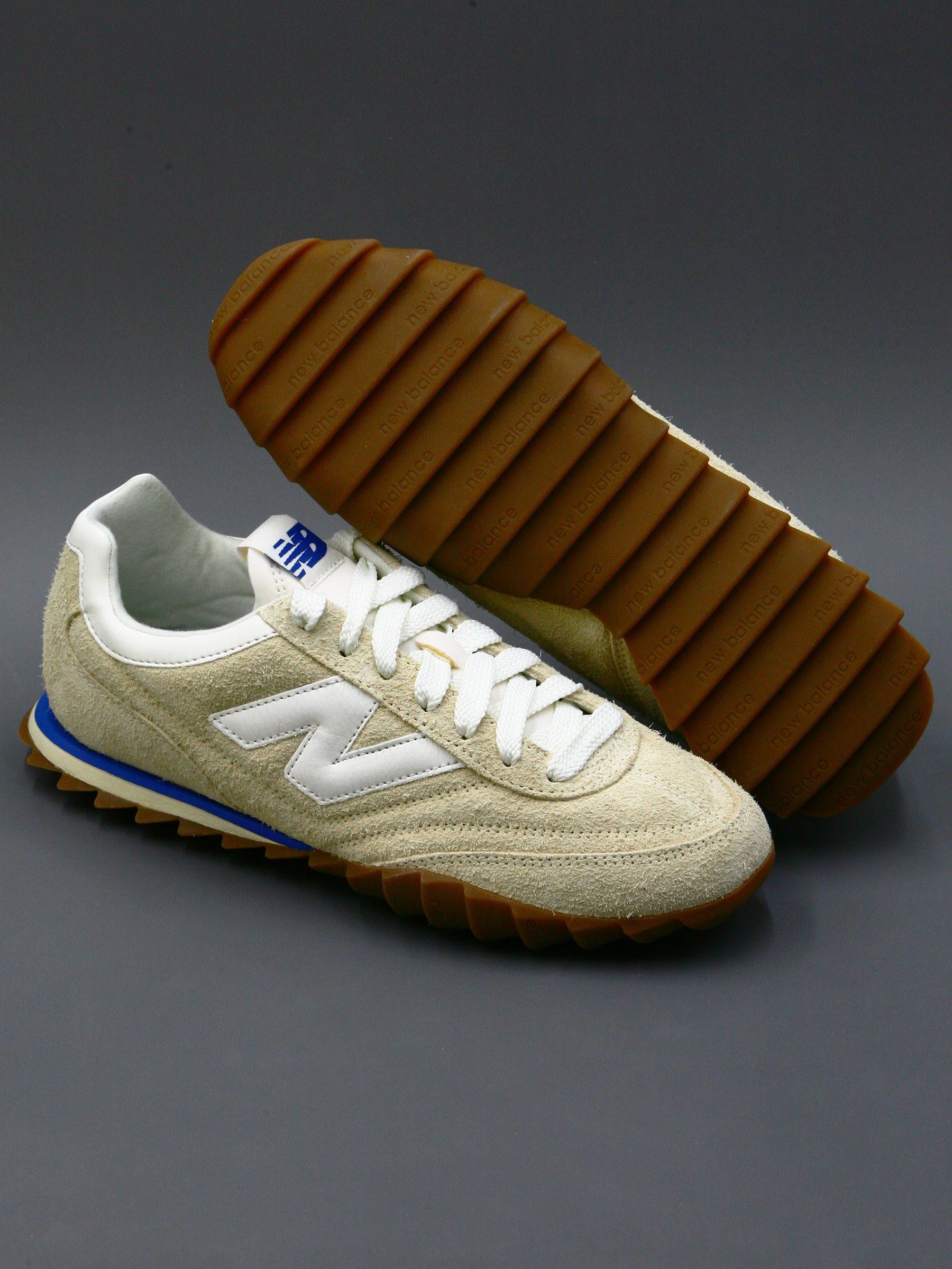 

Кроссовки мужские New Balance RC30 бежевые 10.5 US, Бежевый, RC30