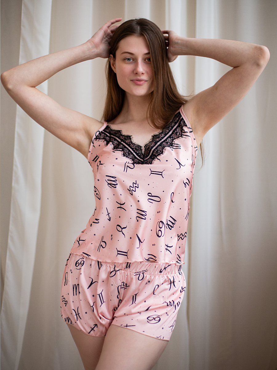 Пижама женская Миллена Шарм 00052399 розовая 42 RU