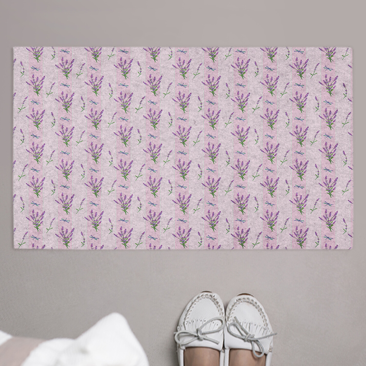 

Коврик придверный в прихожую с принтом JoyArty "Лаванда стрекоза» 45 на 75 см, Лаванда стрекоза на розовом фоне