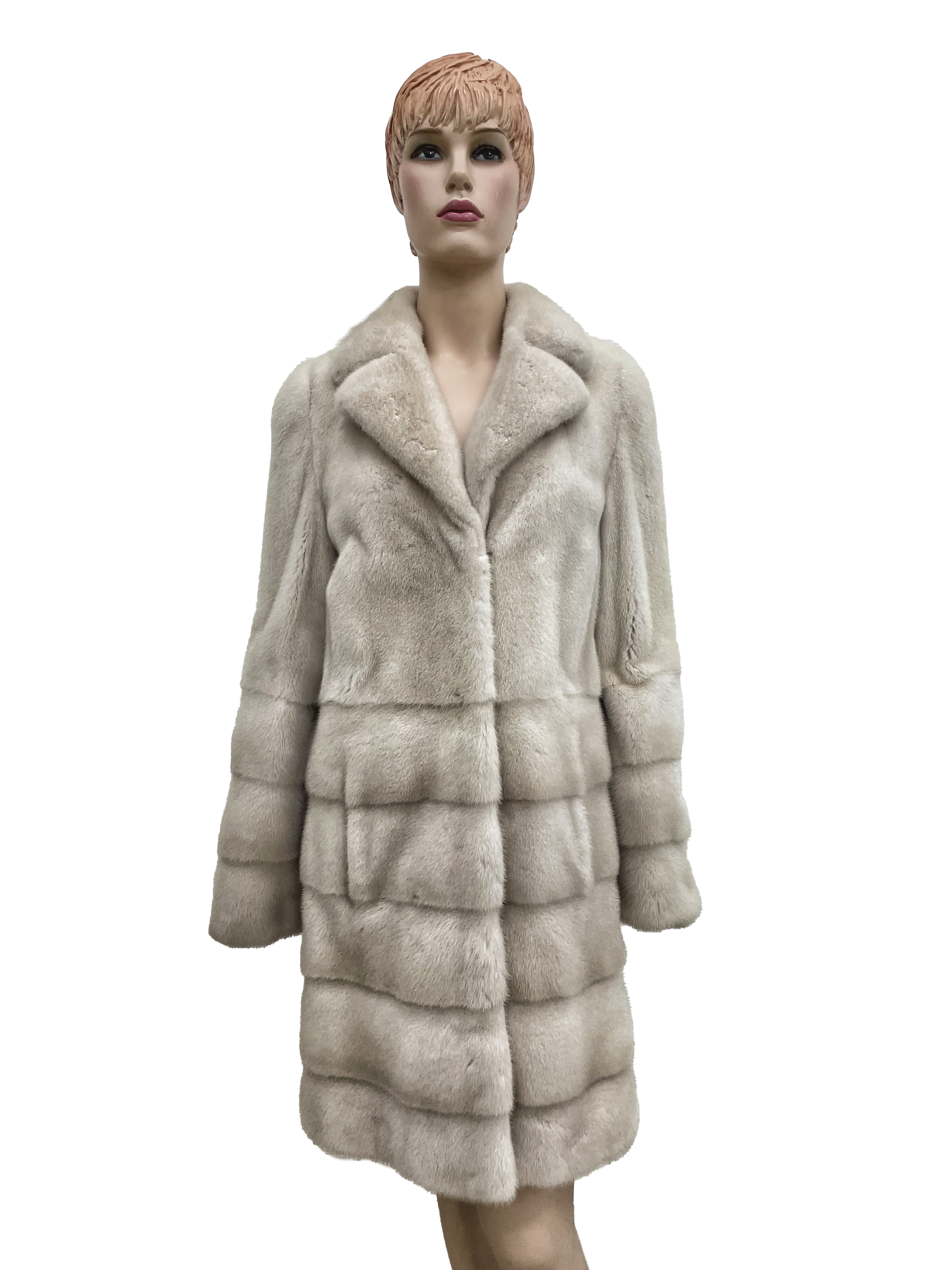 Шуба женская E.Furs FMC28 белая 46 RU