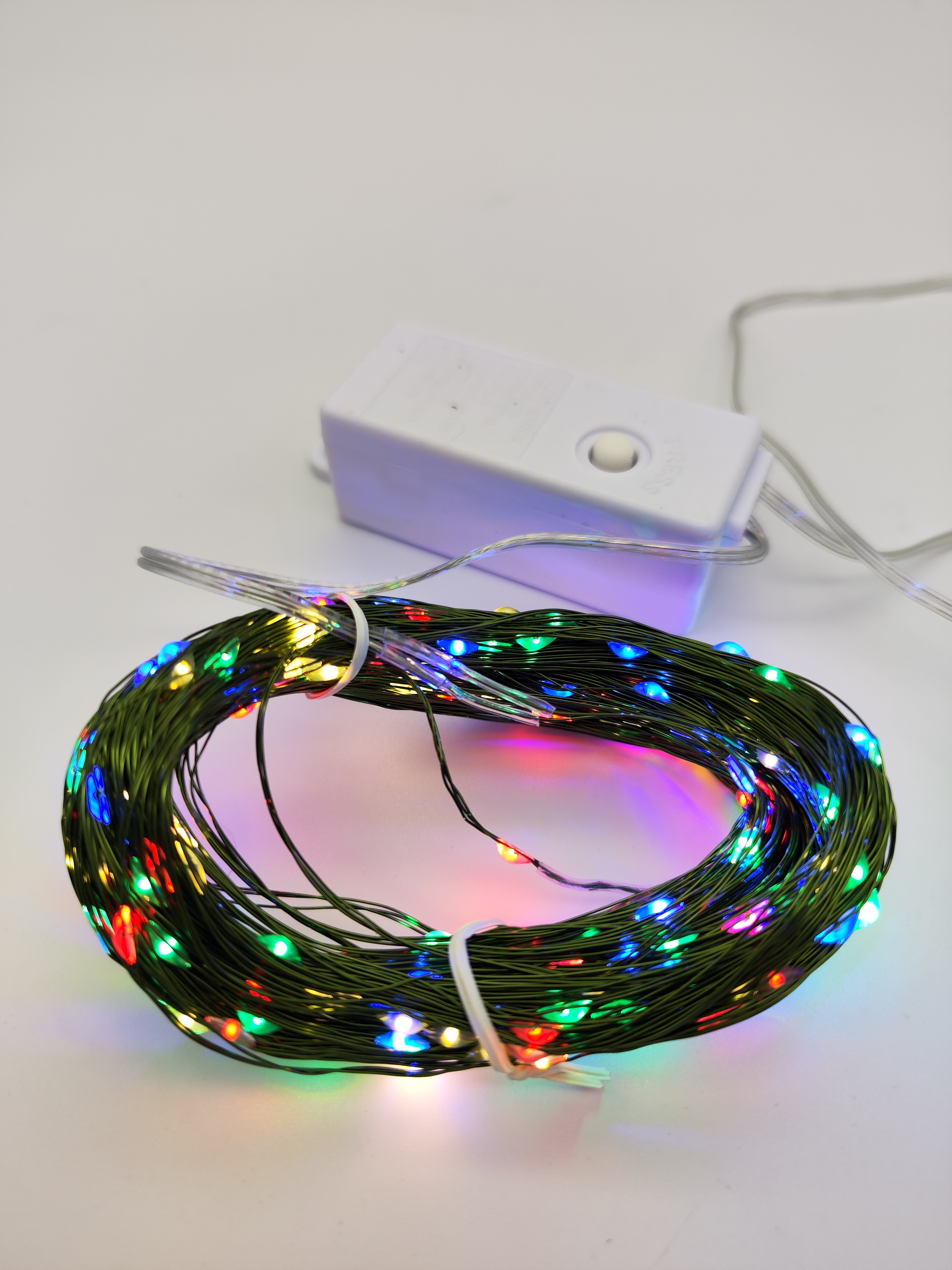 

Светодиодная нить Роса 77654R30CV 30 м разноцветный/RGB, Роса