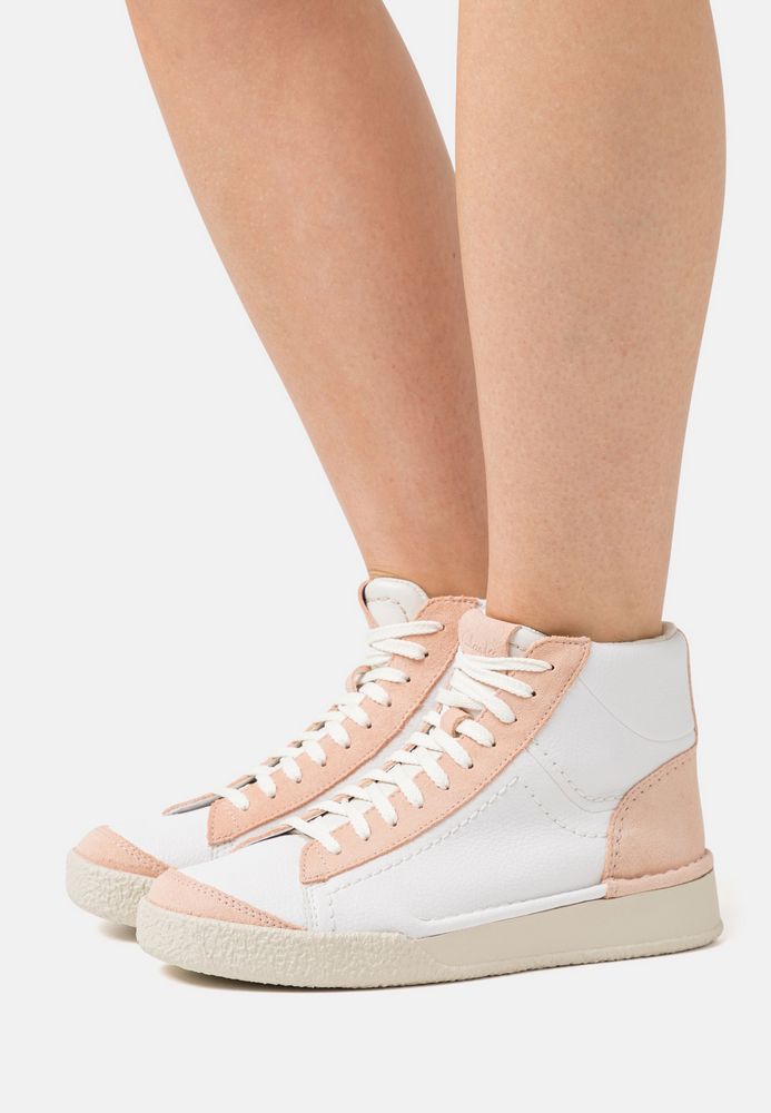 

Кеды женские Clarks CL111A0ZG бежевые 35.5 EU, Бежевый, CL111A0ZG