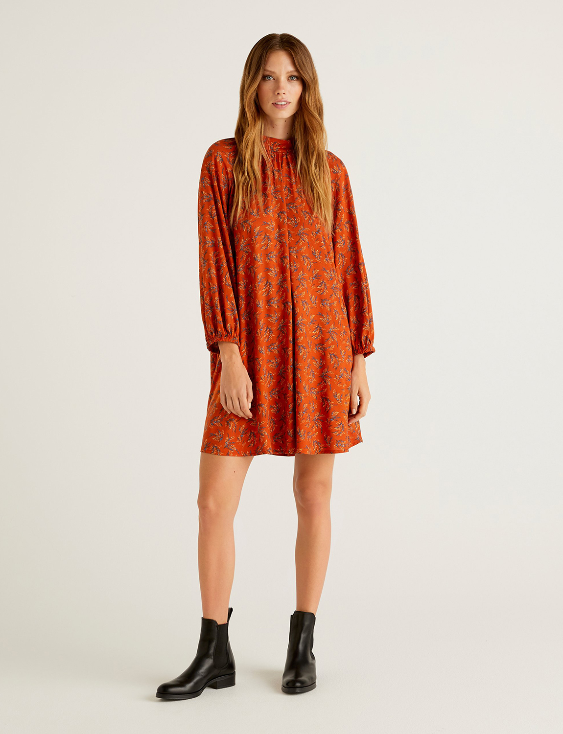 фото Повседневное платье женское united colors of benetton 21a_4jwy5vci5 разноцветное m