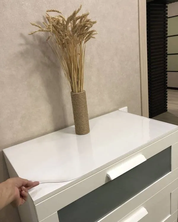 фото Силиконовая скатерть глянцевая гибкое мягкое стекло 110x140см толщина 2мм прозрачная plenkadecorsamara