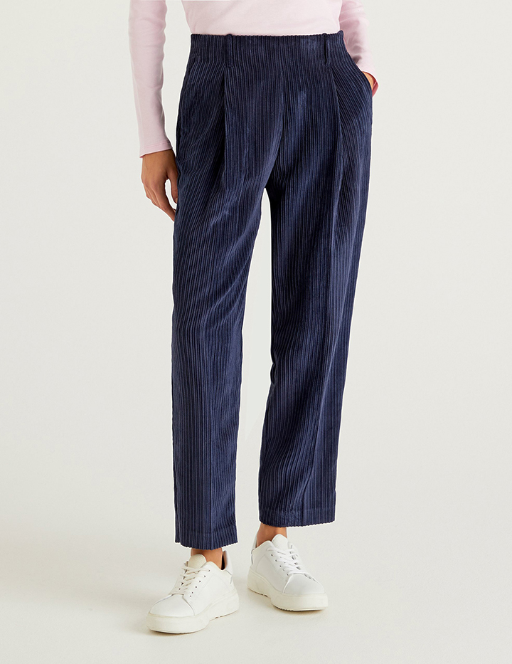 

Брюки женские United Colors of Benetton 21A_4NIA55AL5 синие 38 DE, 21A_4NIA55AL5