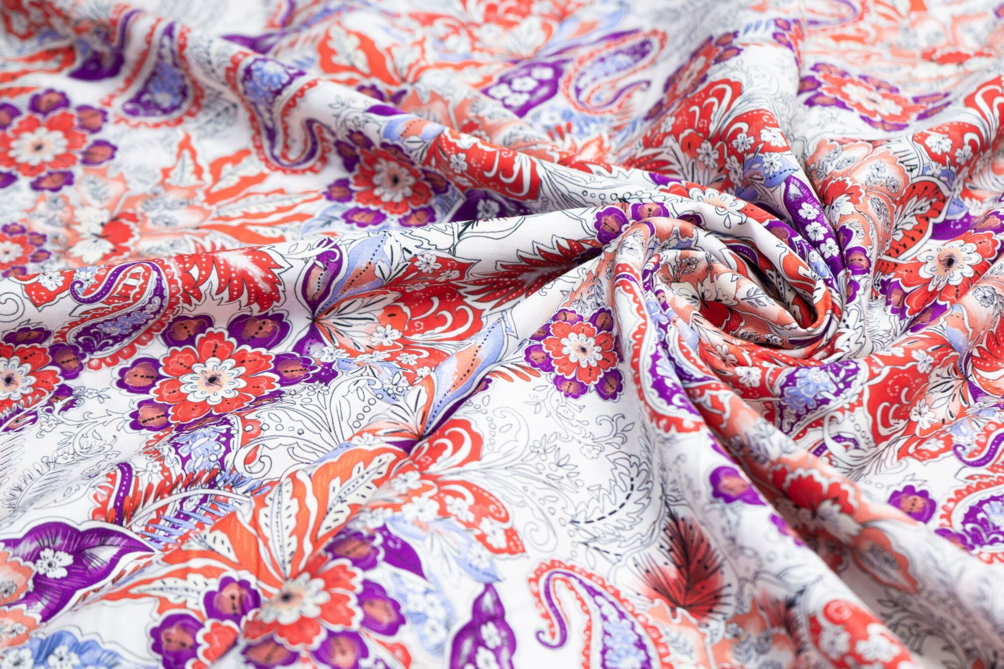

Ткань UNOFABRIC 17439 хлопок рубашечный восточные цветы 100x145 см, Белый