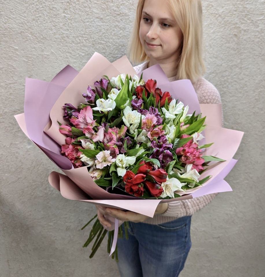 

Букет ОкЦветОк свежих альстромерий 25шт., альстромерий