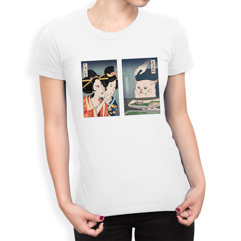 

Футболка женская DS Apparel Мем Кот Woman Yelling at a Cat 1 белая M, Белый, Мем Кот Woman Yelling at a Cat 1