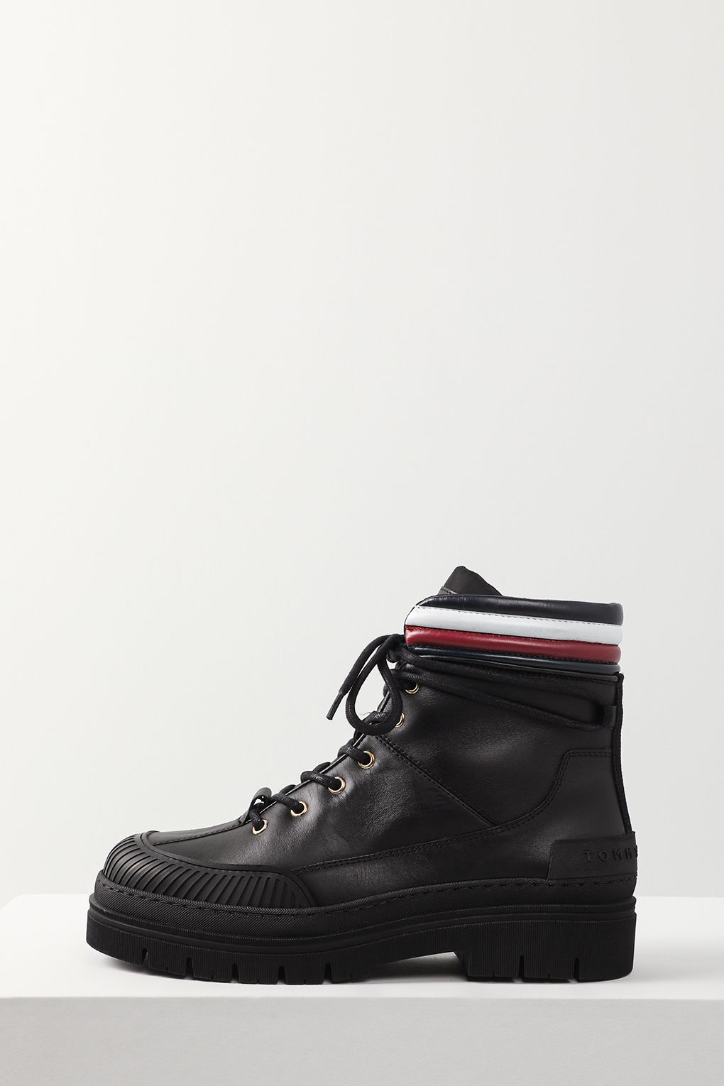 

Ботинки женские Tommy Hilfiger FW0FW07501 черные 38 RU, Черный, FW0FW07501