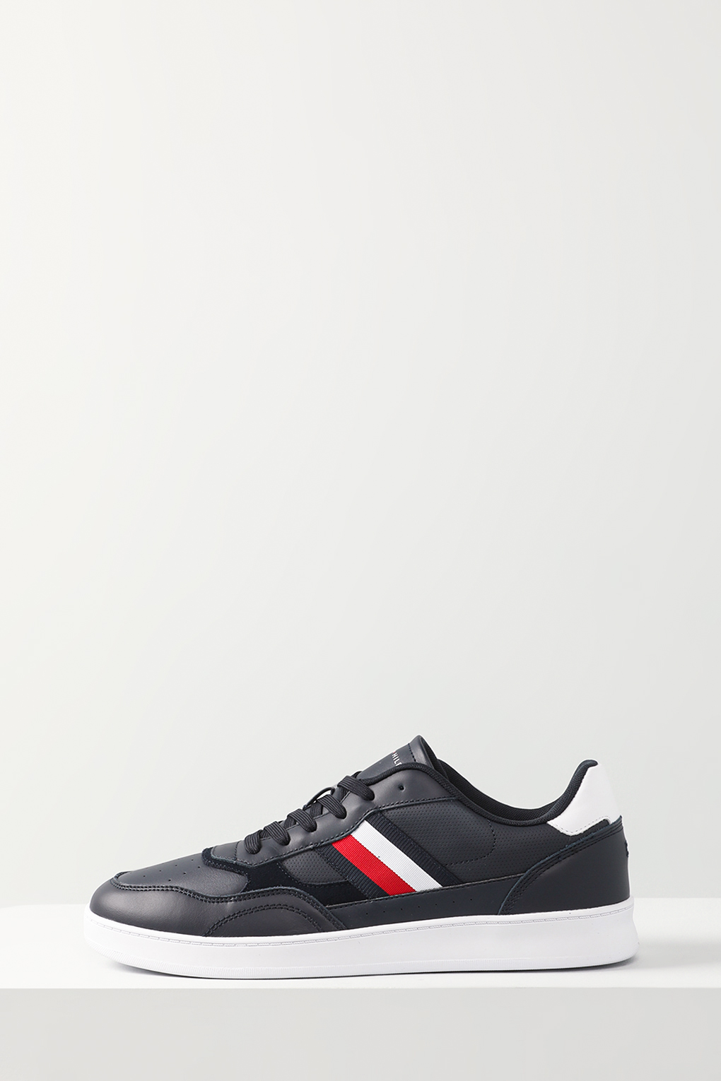 

Кеды женские Tommy Hilfiger FM0FM04828 синие 43 RU, Синий, FM0FM04828