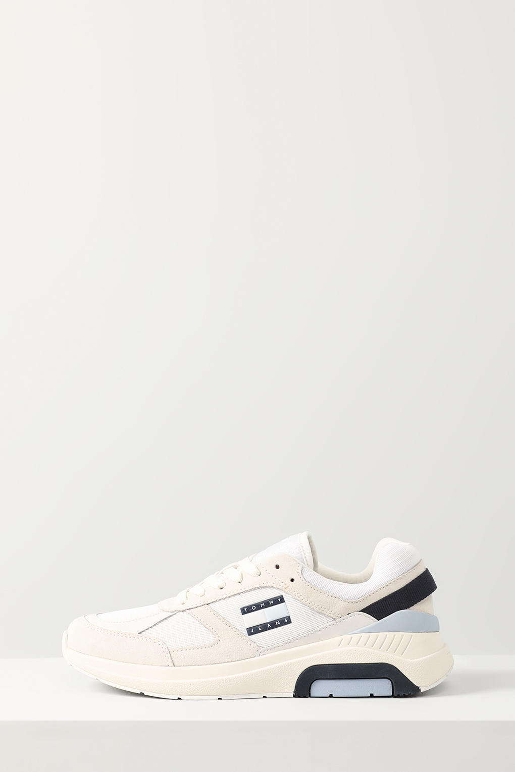 

Кеды женские Tommy Hilfiger EN0EN02512 бежевые 41 RU, Бежевый, EN0EN02512