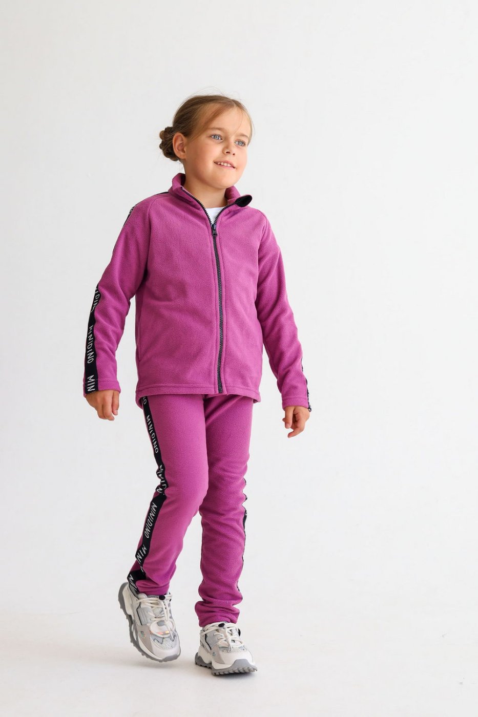 

Костюм спортивный детский Minidino Т-КМПЛ-002, ежевика, 104, Розовый, Т-КМПЛ-002