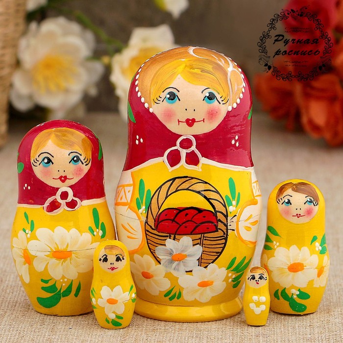 

Матрёшка Корзинка красный платок, 5 кукольная, 10 см